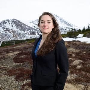 Meet your Posher, Regina